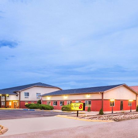 Super 8 By Wyndham Grants Hotel Luaran gambar