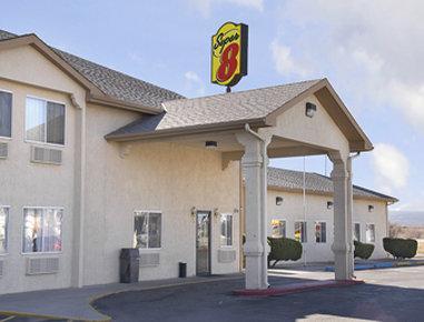 Super 8 By Wyndham Grants Hotel Luaran gambar